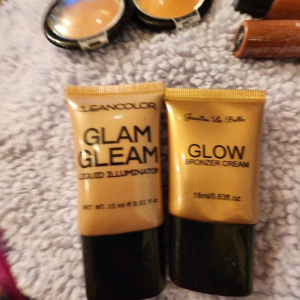 Multiple makeup kit - Picture 8 of 16